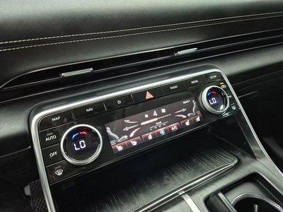 2020 Genesis GV80 thumbnail 16