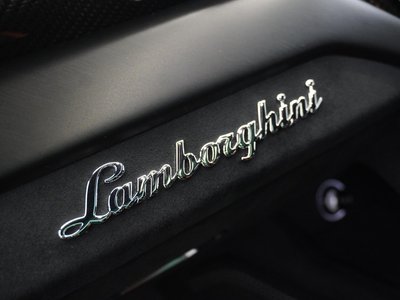 صورة مصغرة 66 لـ 2023 Lamborghini URUS