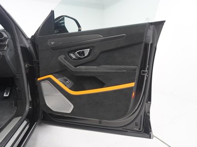 صورة مصغرة 47 لـ 2023 Lamborghini URUS