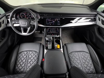 AUDI Q7 - 5