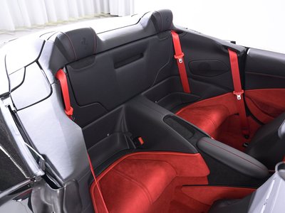 صورة مصغرة 17 لـ 2026 Ferrari ROMA SPIDER