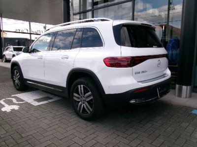 MERCEDES-BENZ EQB - 6