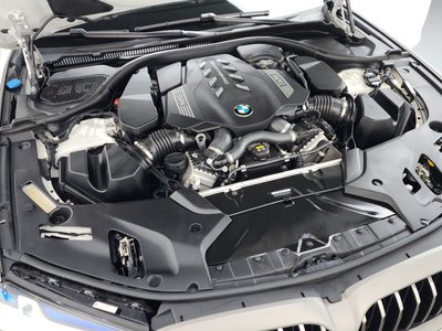 صورة 7 لـ 2021 BMW 5 SERIES