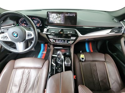 صورة 5 لـ 2021 BMW 5 SERIES