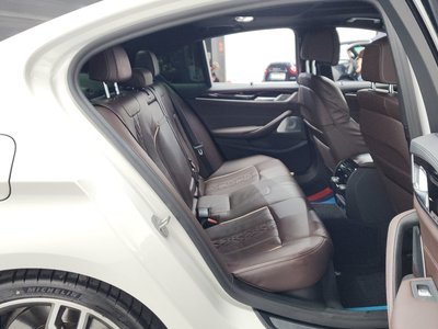 2021 BMW 5 SERIES — миниатюра 17
