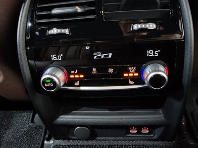 2021 BMW 5 SERIES — миниатюра 34