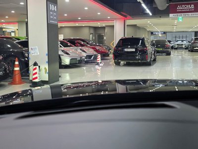 2021 AUDI A8 — миниатюра 18