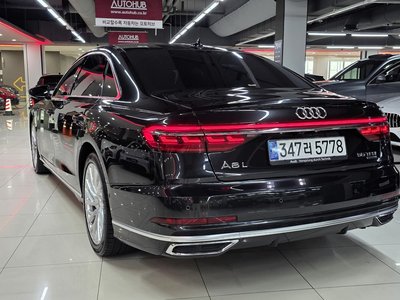 2021 AUDI A8 photo 4
