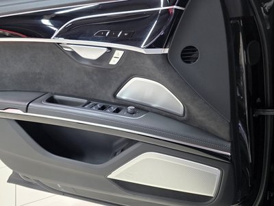 2021 AUDI A8 — миниатюра 16