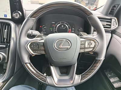 صورة مصغرة 12 لـ 2023 Lexus LX