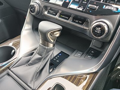 صورة مصغرة 16 لـ 2023 Lexus LX