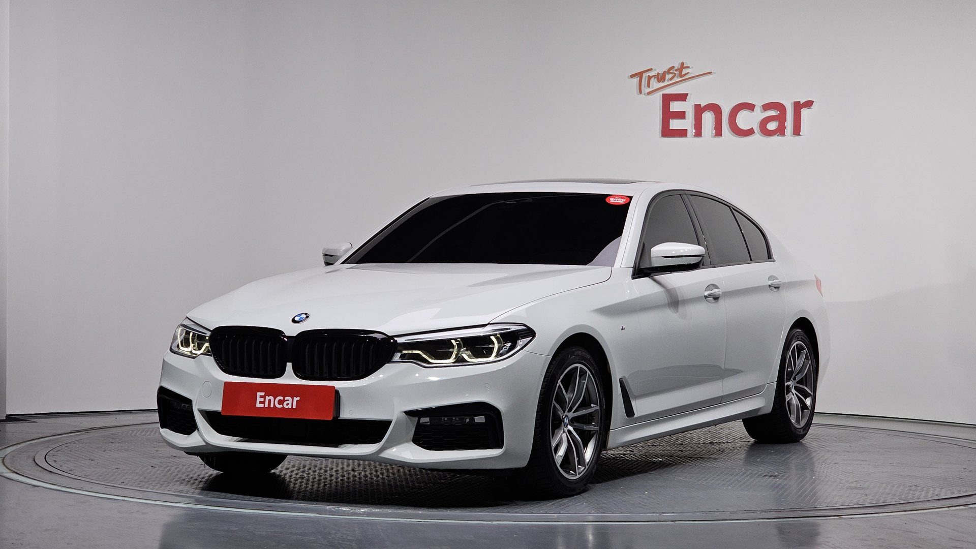 BMW 5 SERIES - View 1