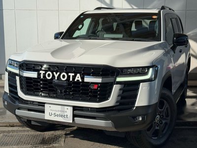 TOYOTA LAND CRUISER 300