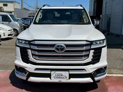 TOYOTA LAND CRUISER 300 - 4