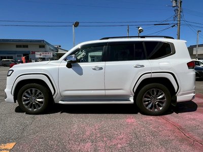 TOYOTA LAND CRUISER 300 - 2