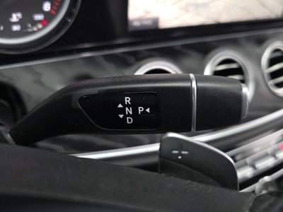 MERCEDES-BENZ E-CLASS - 9