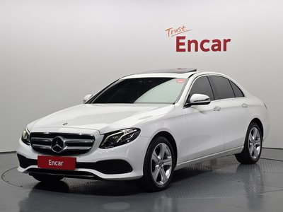 MERCEDES-BENZ E-CLASS - 1