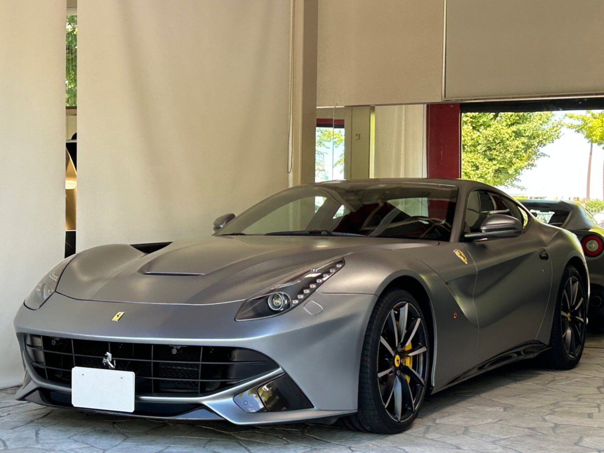 FERRARI F12 BERLINETTA - View 1