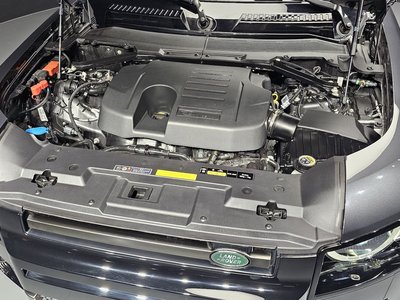 LAND ROVER DEFENDER - 7