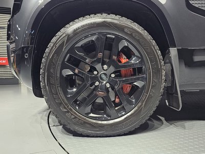 LAND ROVER DEFENDER - 6