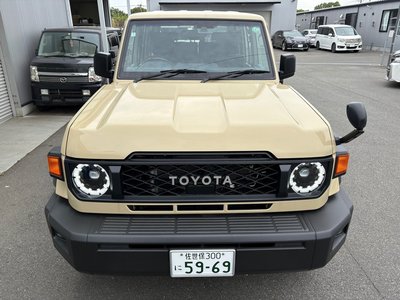 TOYOTA LAND CRUISER - 6