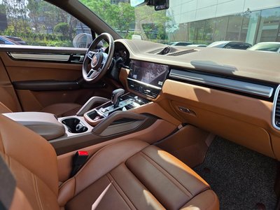 2023 Porsche CAYENNE — миниатюра 18