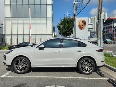 صورة 2 لـ 2023 Porsche CAYENNE