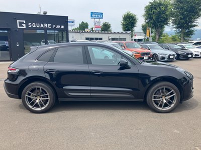 PORSCHE MACAN - 7