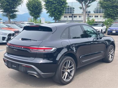 PORSCHE MACAN - 4