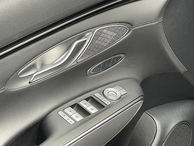 صورة مصغرة 18 لـ 2022 Genesis ELECTRIFIED GV70