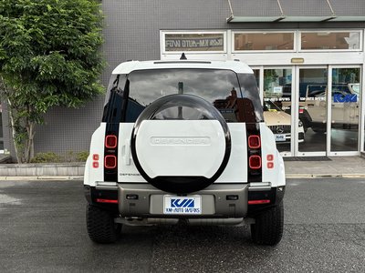 صورة 9 لـ 2025 LAND Rover DEFENDER