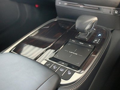 LEXUS LS - 10