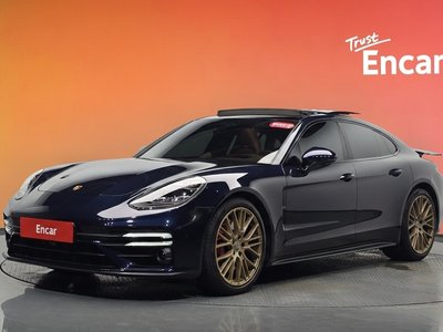صورة 1 لـ 2022 Porsche PANAMERA