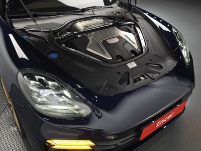 صورة 7 لـ 2022 Porsche PANAMERA