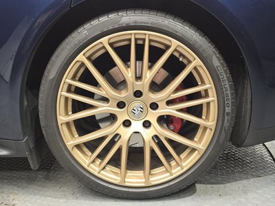 صورة 8 لـ 2022 Porsche PANAMERA