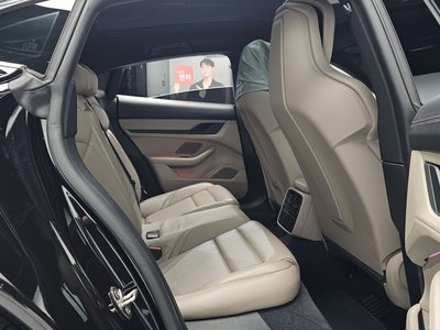 2021 Porsche TAYCAN — миниатюра 18