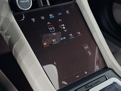 2021 Porsche TAYCAN — миниатюра 30