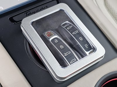 2021 Porsche TAYCAN — миниатюра 31