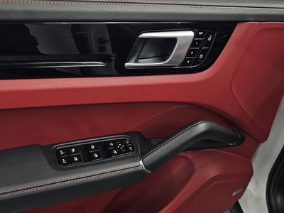 صورة مصغرة 33 لـ 2020 Porsche CAYENNE