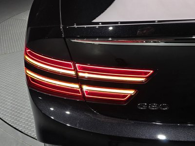 GENESIS G80 (RG3) - 10