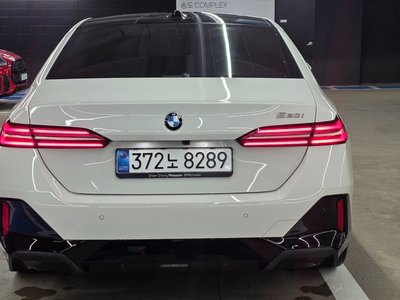 صورة 3 لـ 2025 BMW 5 SERIES