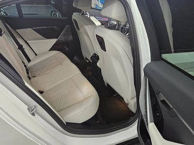 2025 BMW 5 SERIES thumbnail 17
