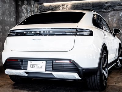 PORSCHE MACAN - 3