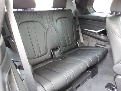 2026 BMW X7 thumbnail 59