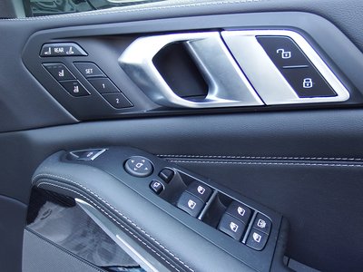 2026 BMW X7 thumbnail 26
