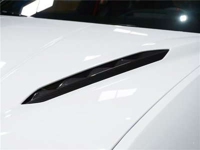 2024 Lamborghini URUS thumbnail 14