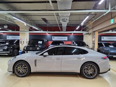 PORSCHE PANAMERA - 7