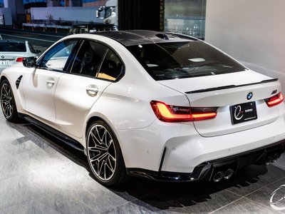 BMW M3 SEDAN - 9