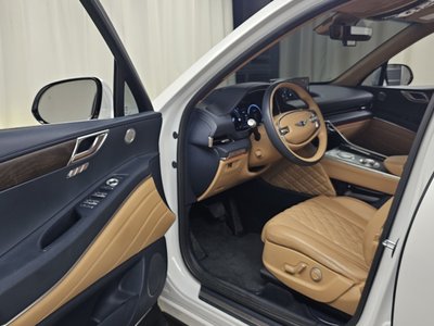 صورة 10 لـ 2021 Genesis GV80