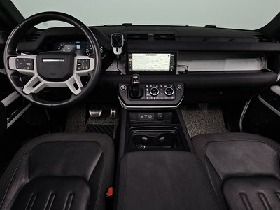 LAND ROVER DEFENDER - 5